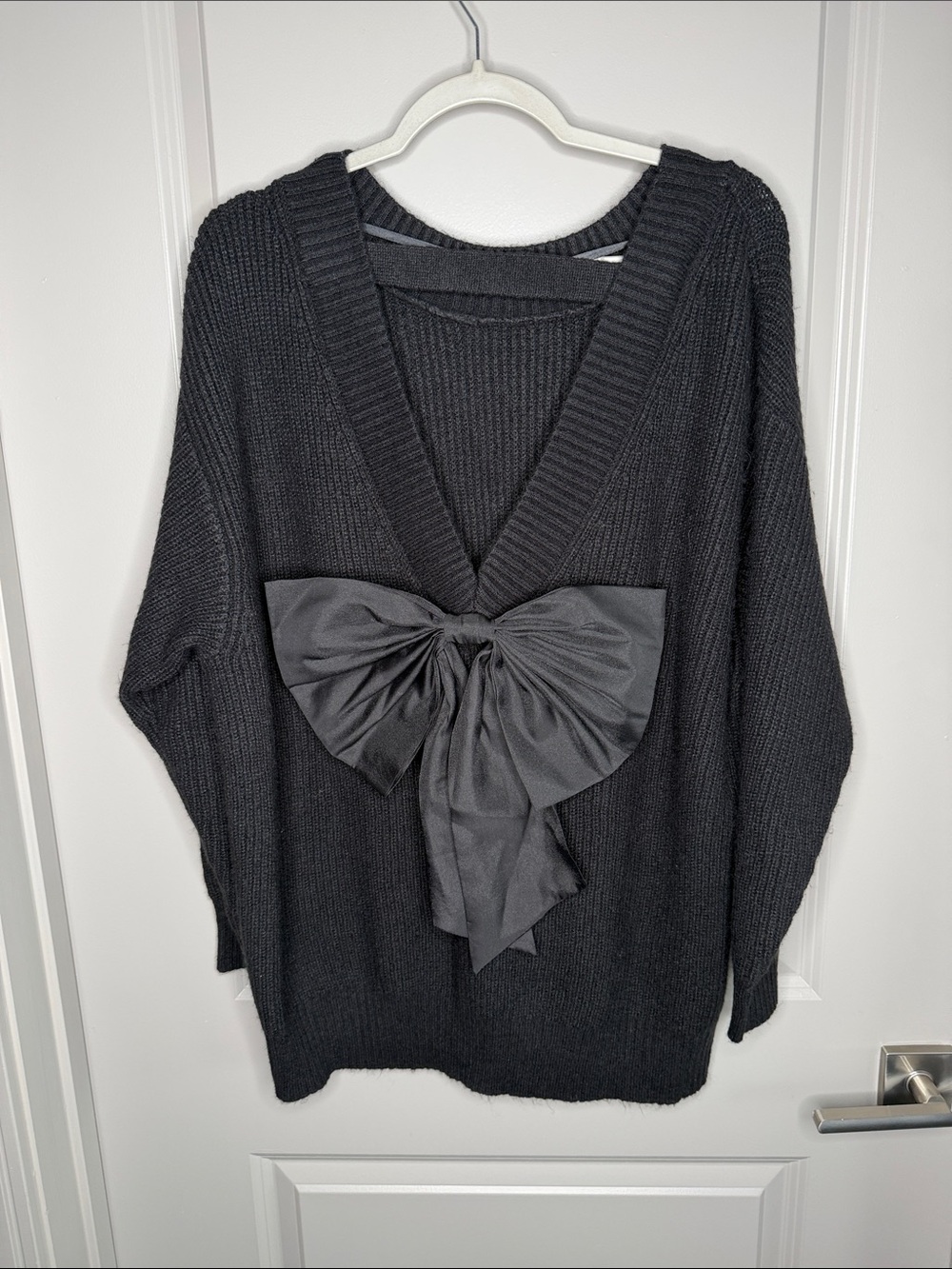 torrid Black V-Neck Pullover Sweater with Large Front Bow